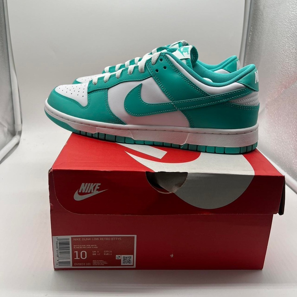 Nike dunk low "Clear Jade" size 10